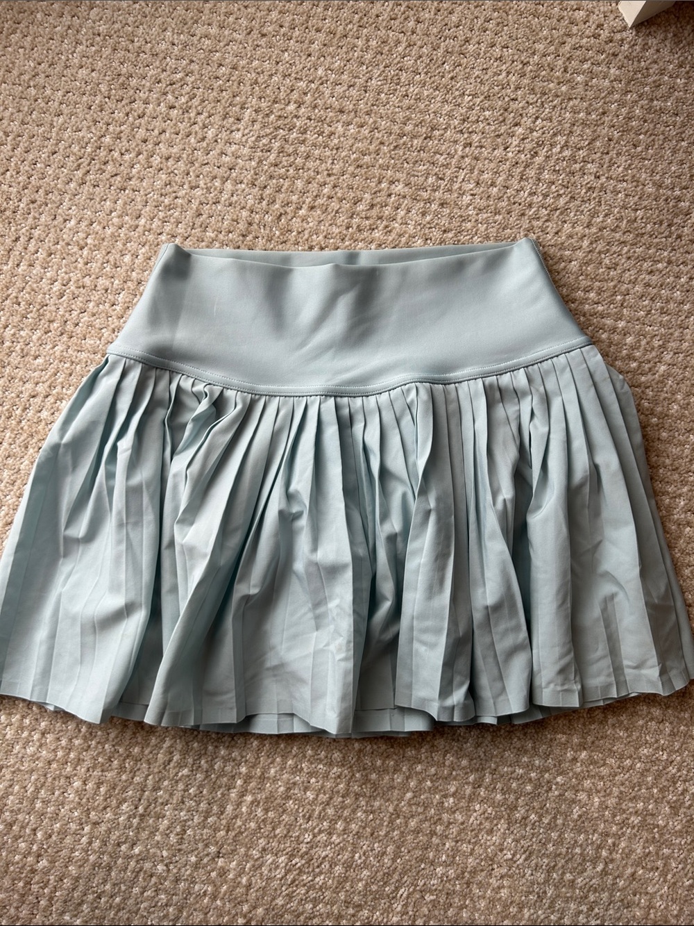 ALO Yoga Pleated Mini Skirt in Light Sage